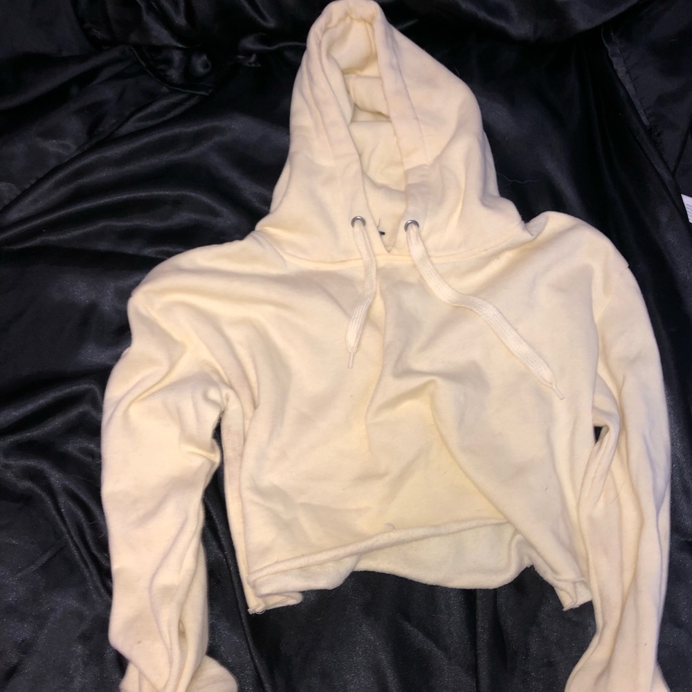 Two cropped sweater t’s